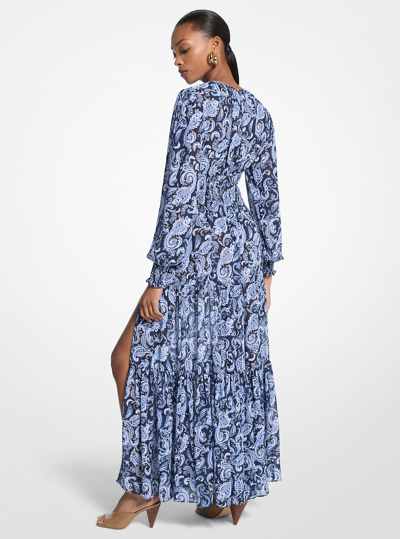 Sukienka maxi z nadrukiem paisley i marszczoną żorżetą – FRENCH BLUE