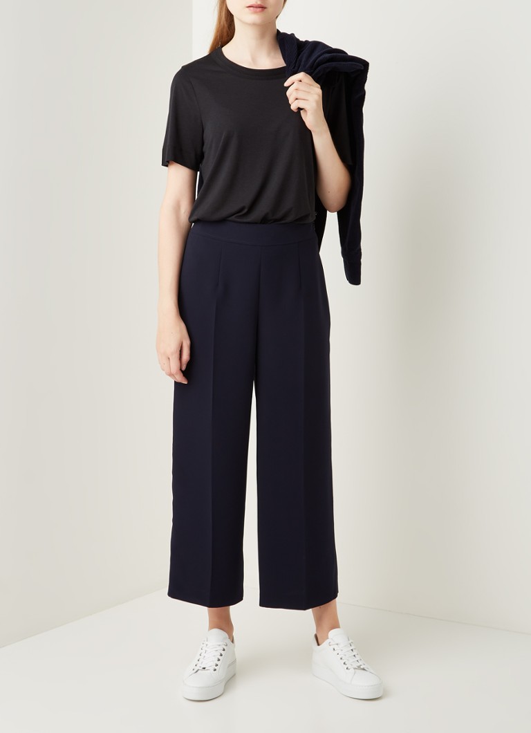 Pantaloni Whistles crop cu talie înaltă, talie lată pe picioare și buzunare cu refileți.