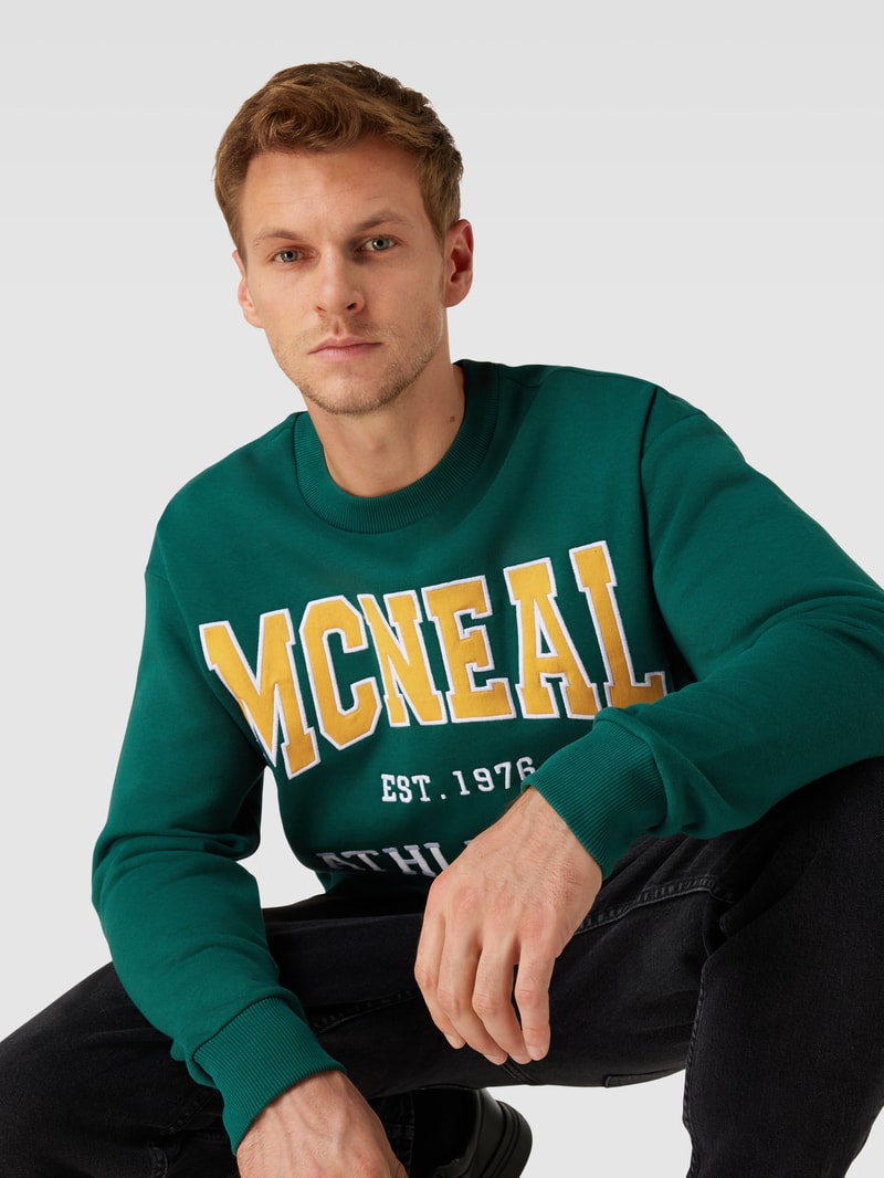 Sweatshirt mit Label-Print in dunkelgrün