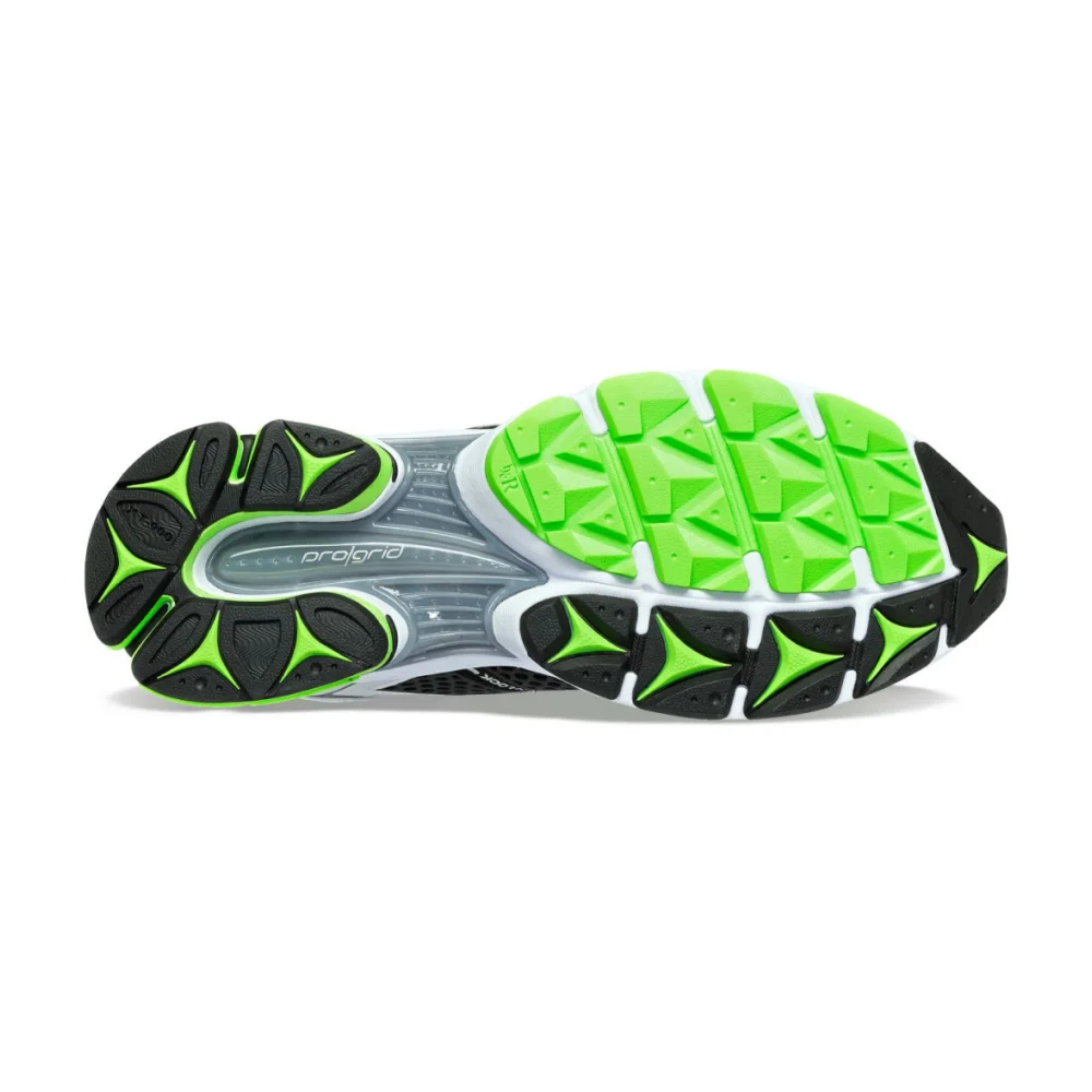Saucony Progrid Triumph 4 S70704-5 / schwarz