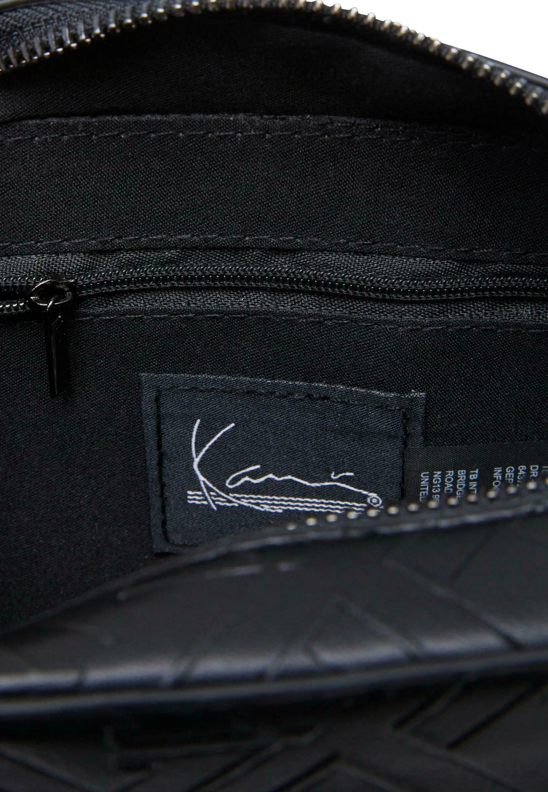 Karl Kani SIGNATURE EMBOSS - Bolso de hombro