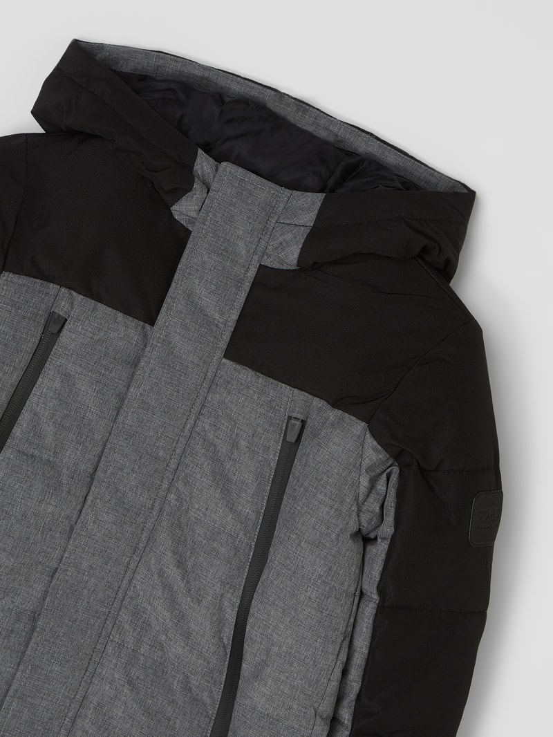 Steppjacke in Two-Tone-Machart in schwarz