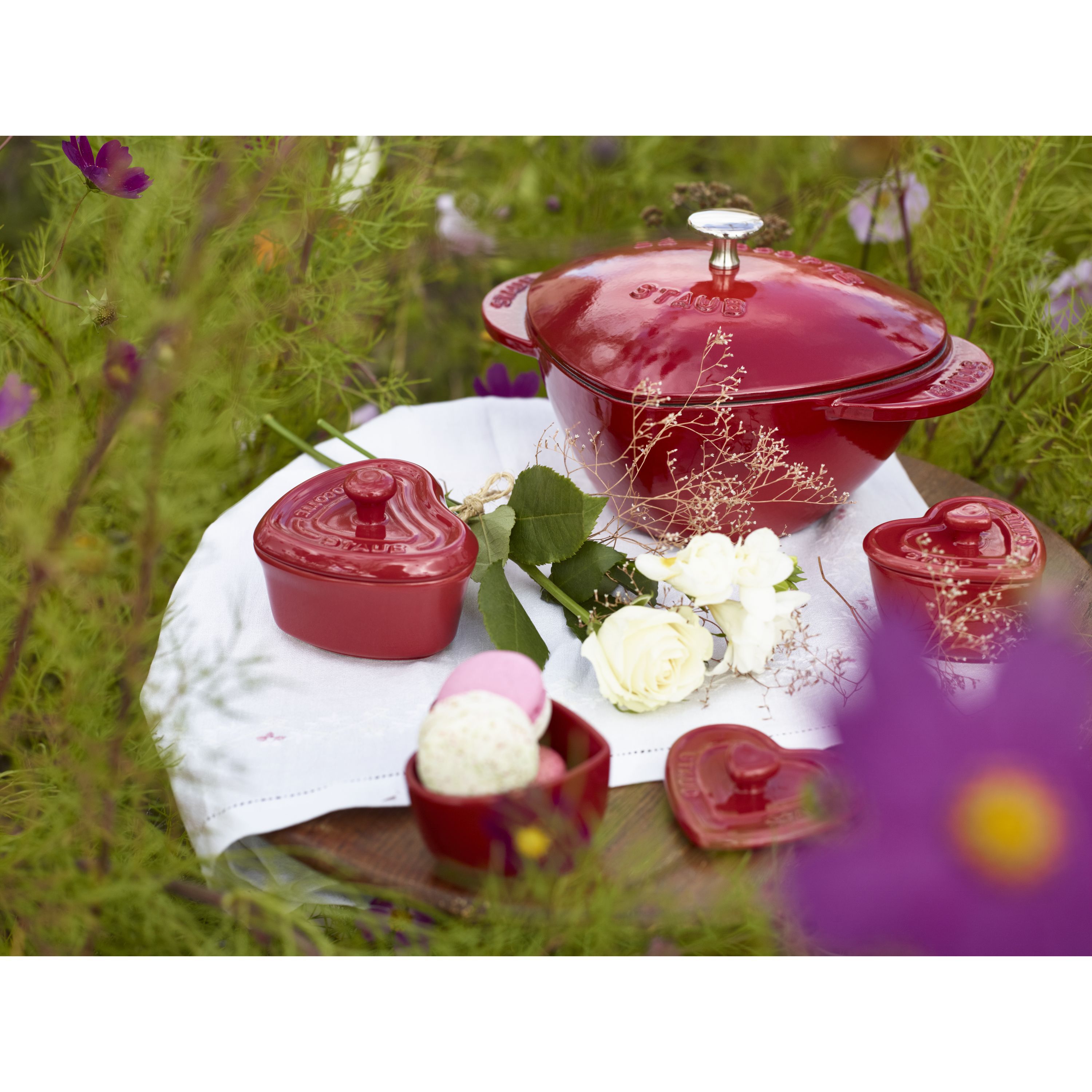 Cocotte 20 cm, Herz, Kirsch-Rot, Gusseisen