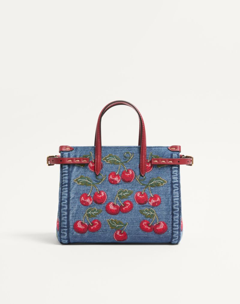 Valentino Garavani Antibes kleine denim boodschappentas met kersenborduurwerk