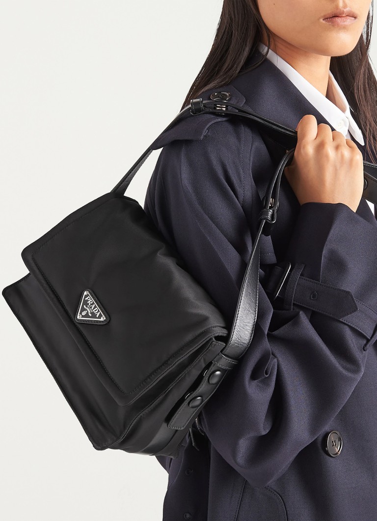 Prada maza Re-Nylon stepēta plecu soma ar ādas detaļām