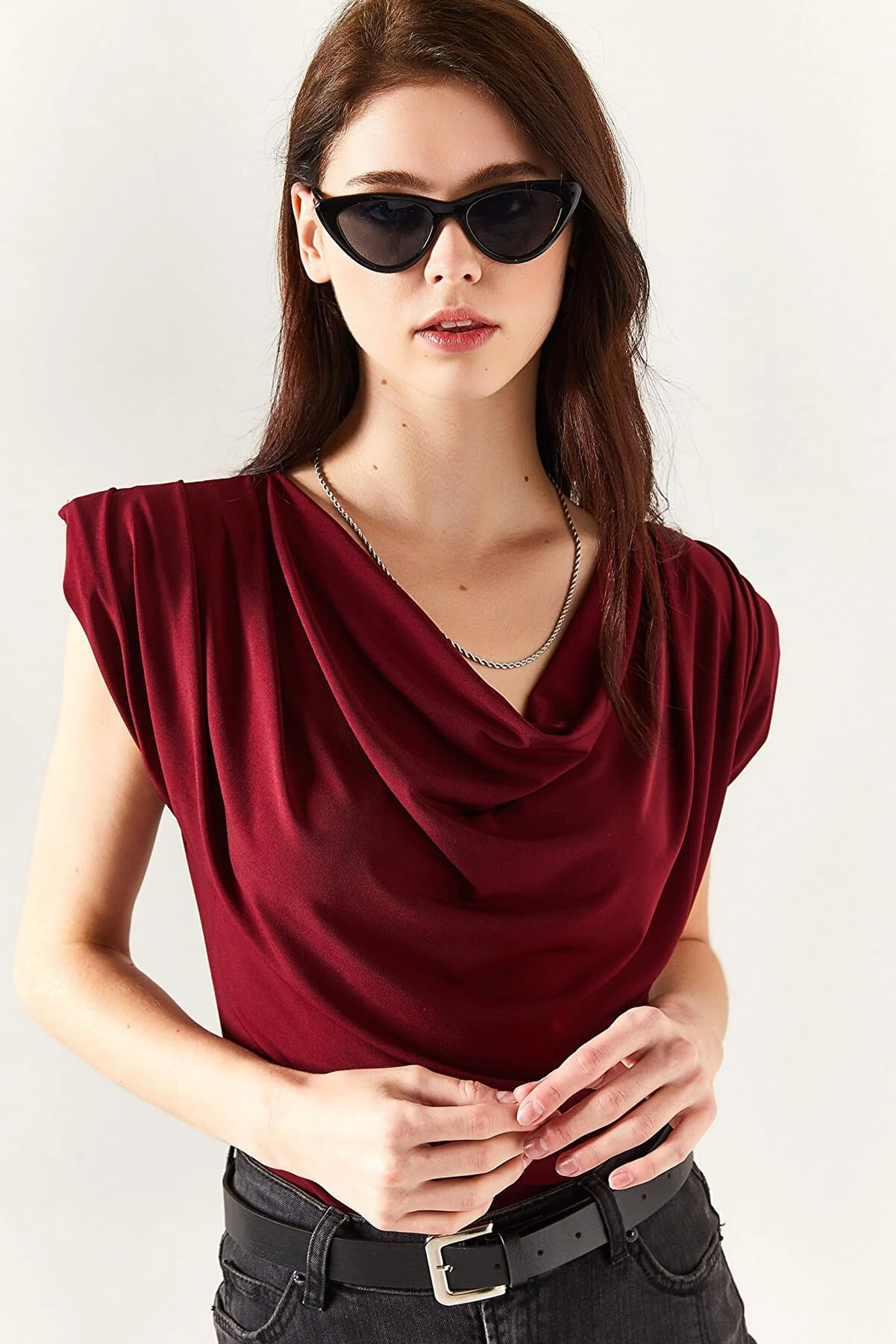 Olalook  Damen-Bluse mit gepolstertem Kragen in Weinrot BLZ-19002217