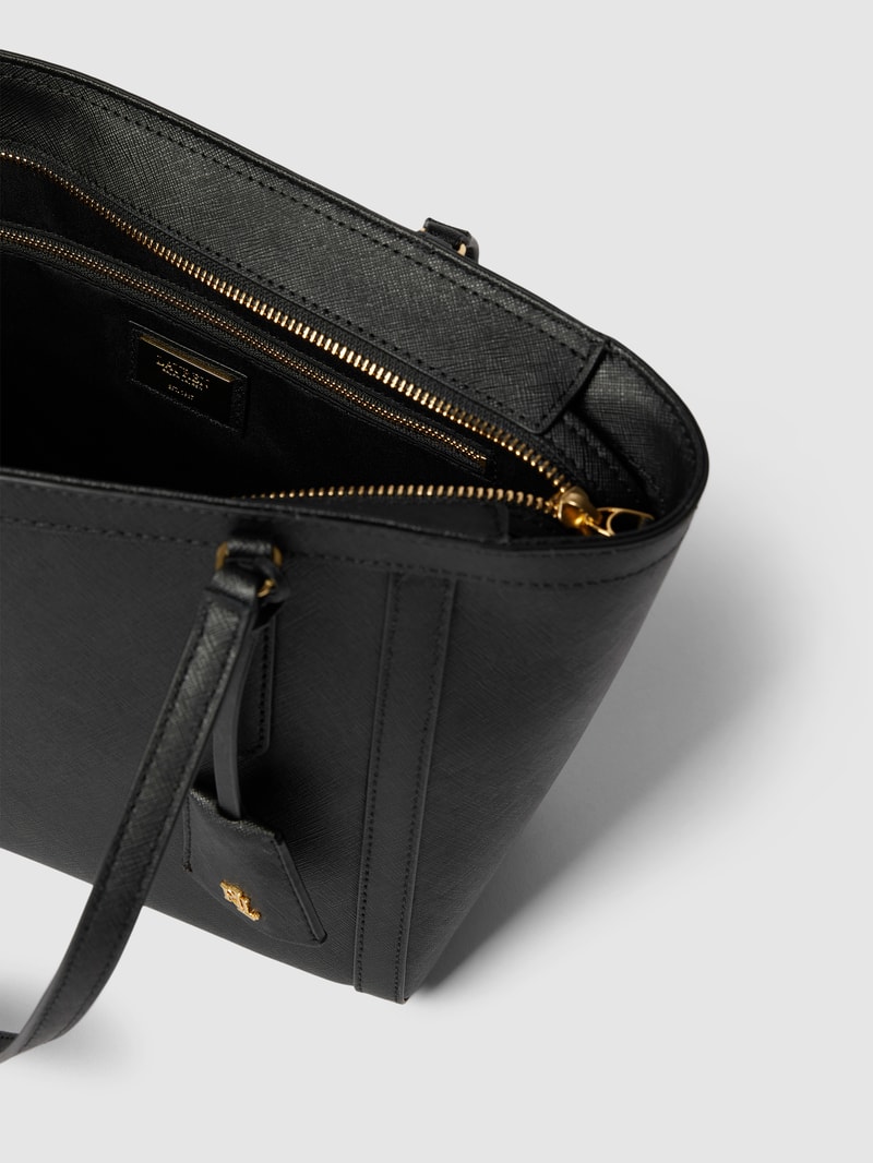 Tote Bag aus Leder mit Label-Applikation Modell 'CLARE' in schwarz