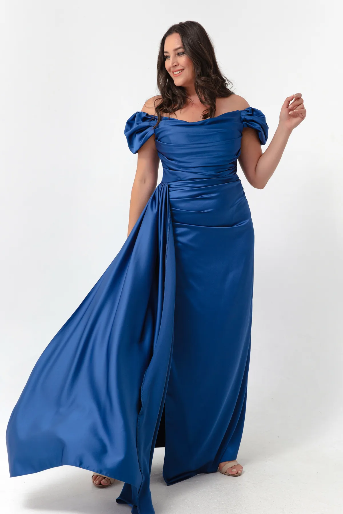 Lafaba  Langes Satin-Abendkleid und Abschlusskleid mit U-Boot-Ausschnitt für Damen in Indigo