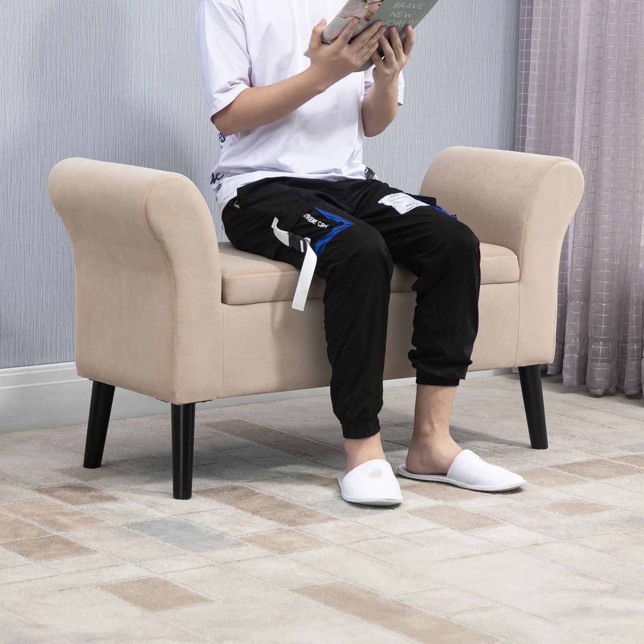 HOMCOM Sitzbank Polsterbank mit Stauraum Armlehnen Truhenbank modern Flur Schlafzimmer Wohnzimmer samtartiges Polyester Gummiholz Beige 111,5 x 41 x 65 cm