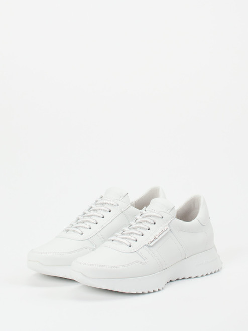 Sneaker-16637990279 Kennel & Schmenger