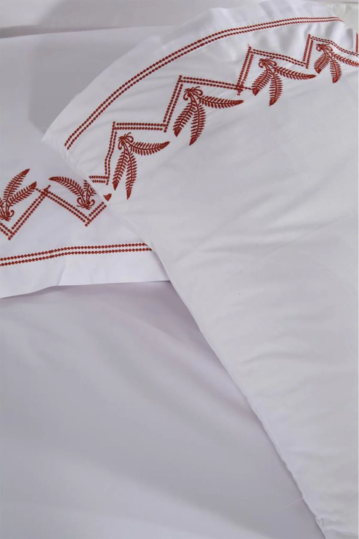 Çeyiz Diyarı  Yuliana Besticktes 6-teiliges Bettbezug-Set, Creme