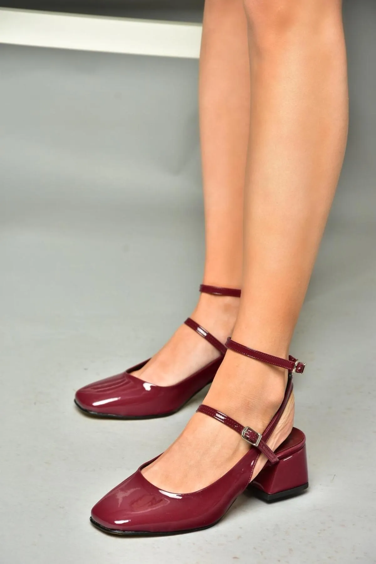 Fox Shoes  P654137008 Weinrot Lackleder Mary Jane Niedrige Absätze Damenschuhe Maryjane