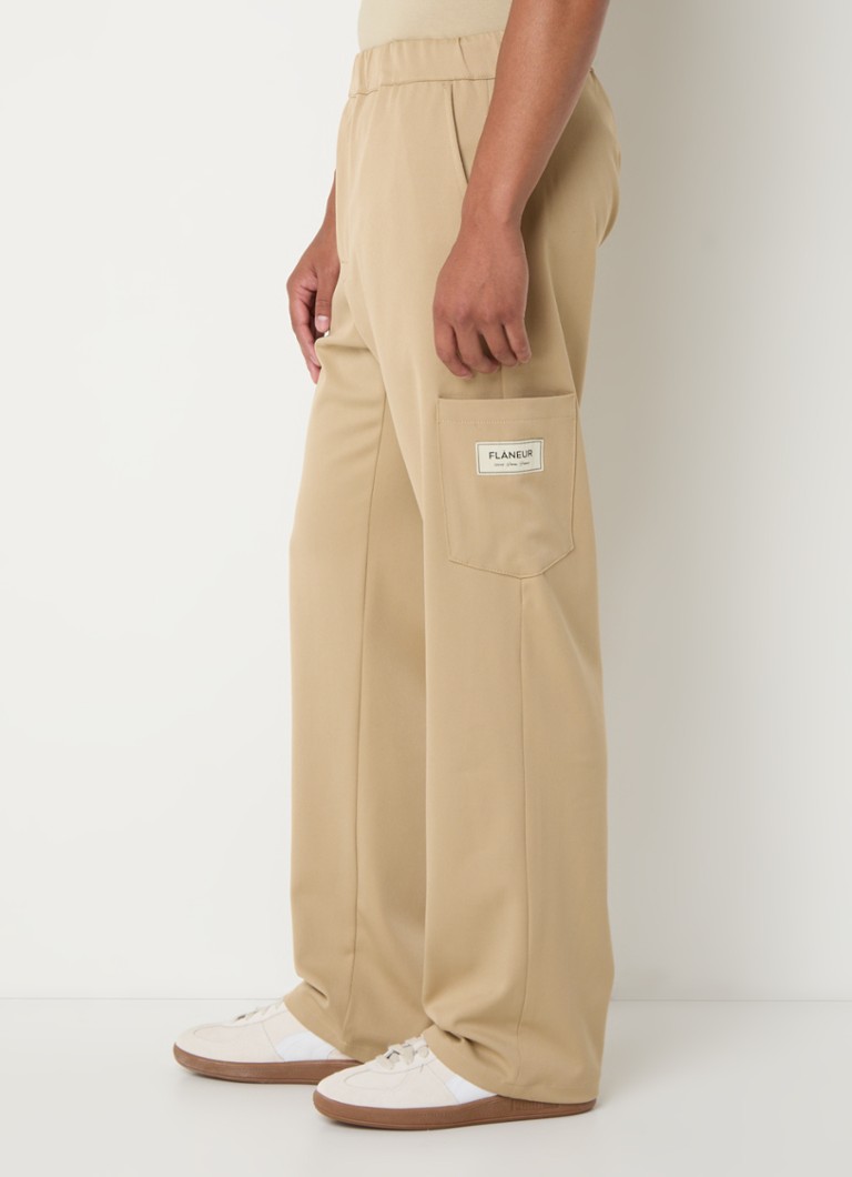 Volné chino kalhoty FLÂNEUR Atelier s prošívanou kapsou