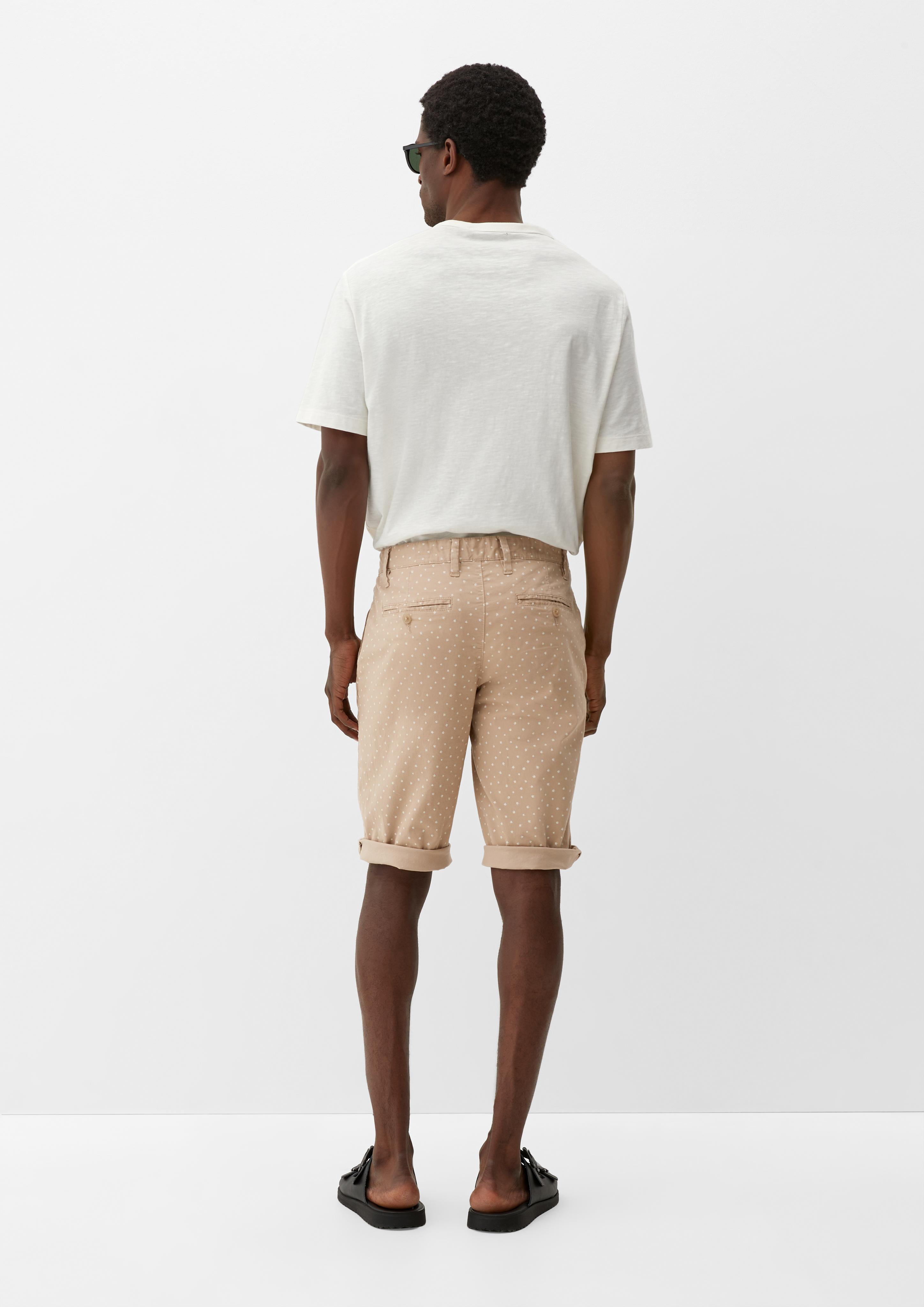 Slim: Bermuda mit Allover-Print  2128989-84A0