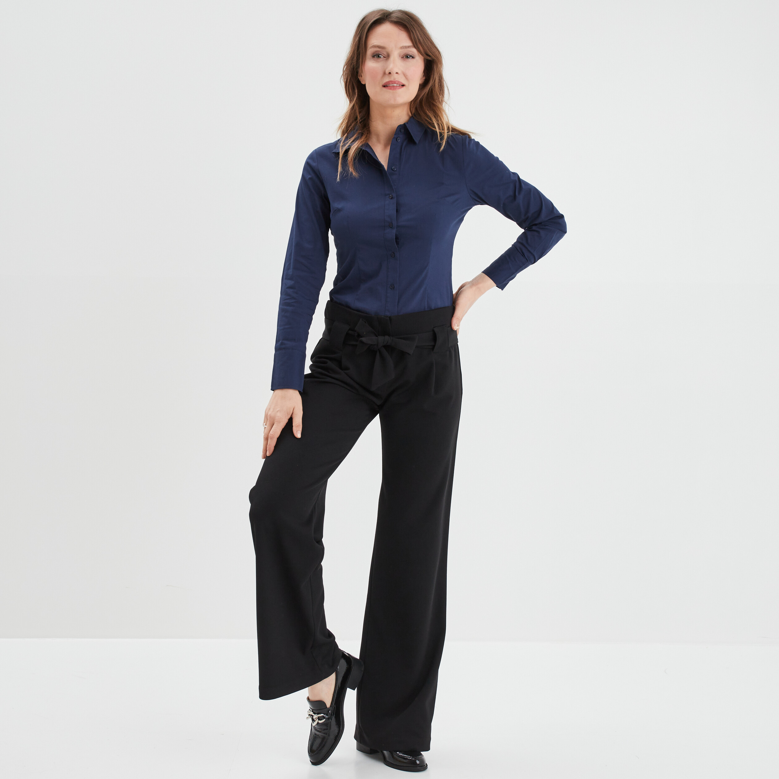 Chemise cintrée manches longues bleu marine femme | La Halle