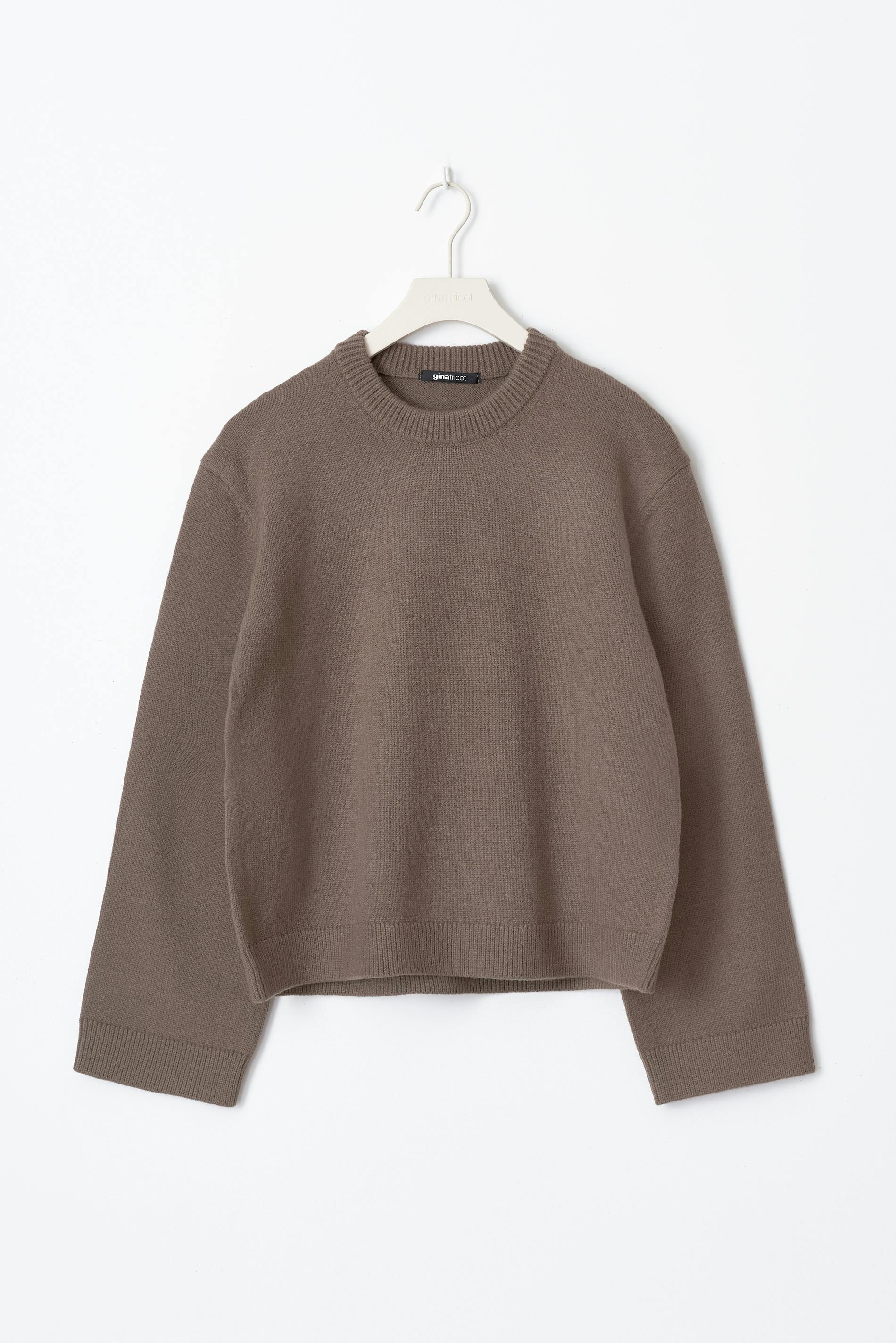 Knitted crew neck sweater