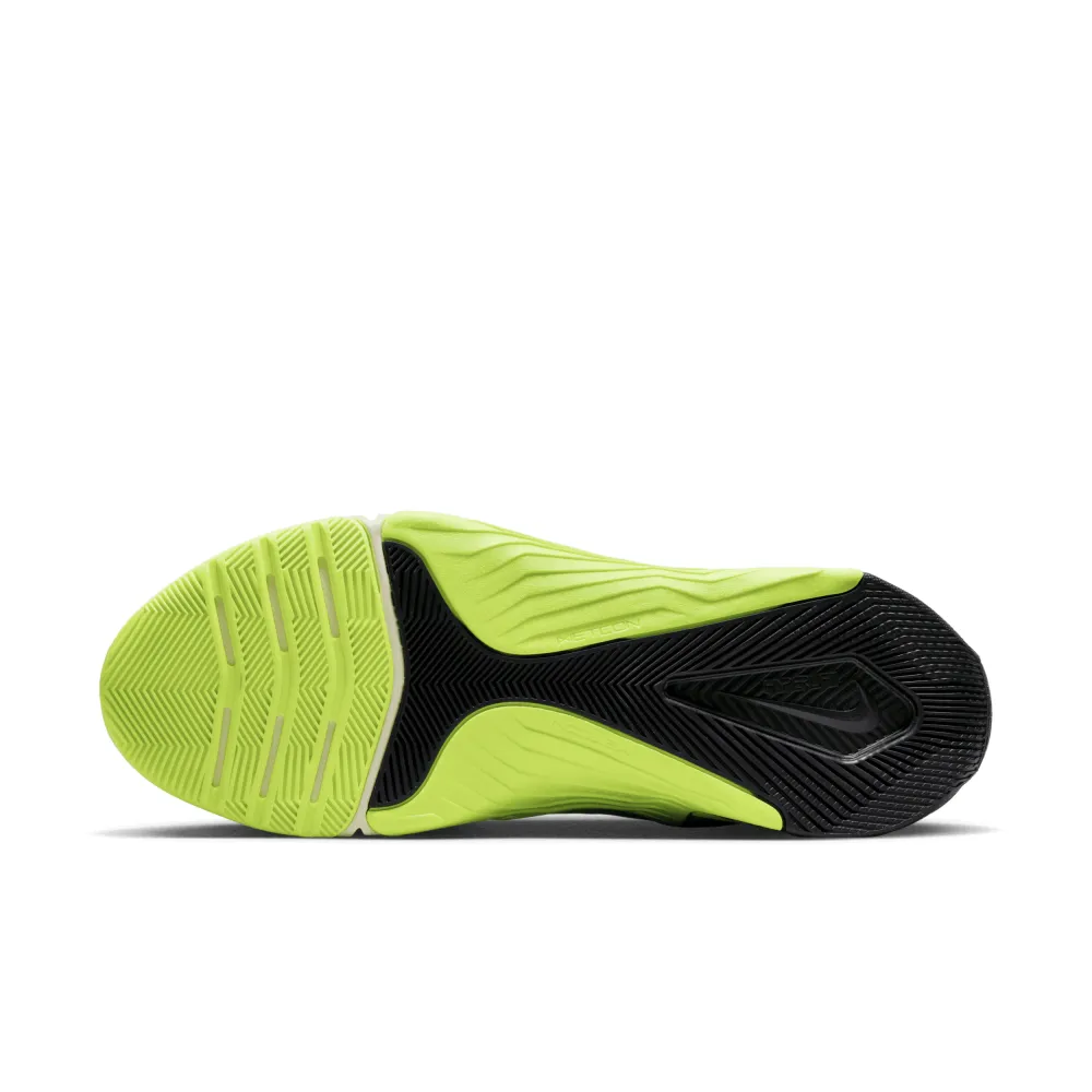 Nike Metcon 8 DO9328-300 / grün