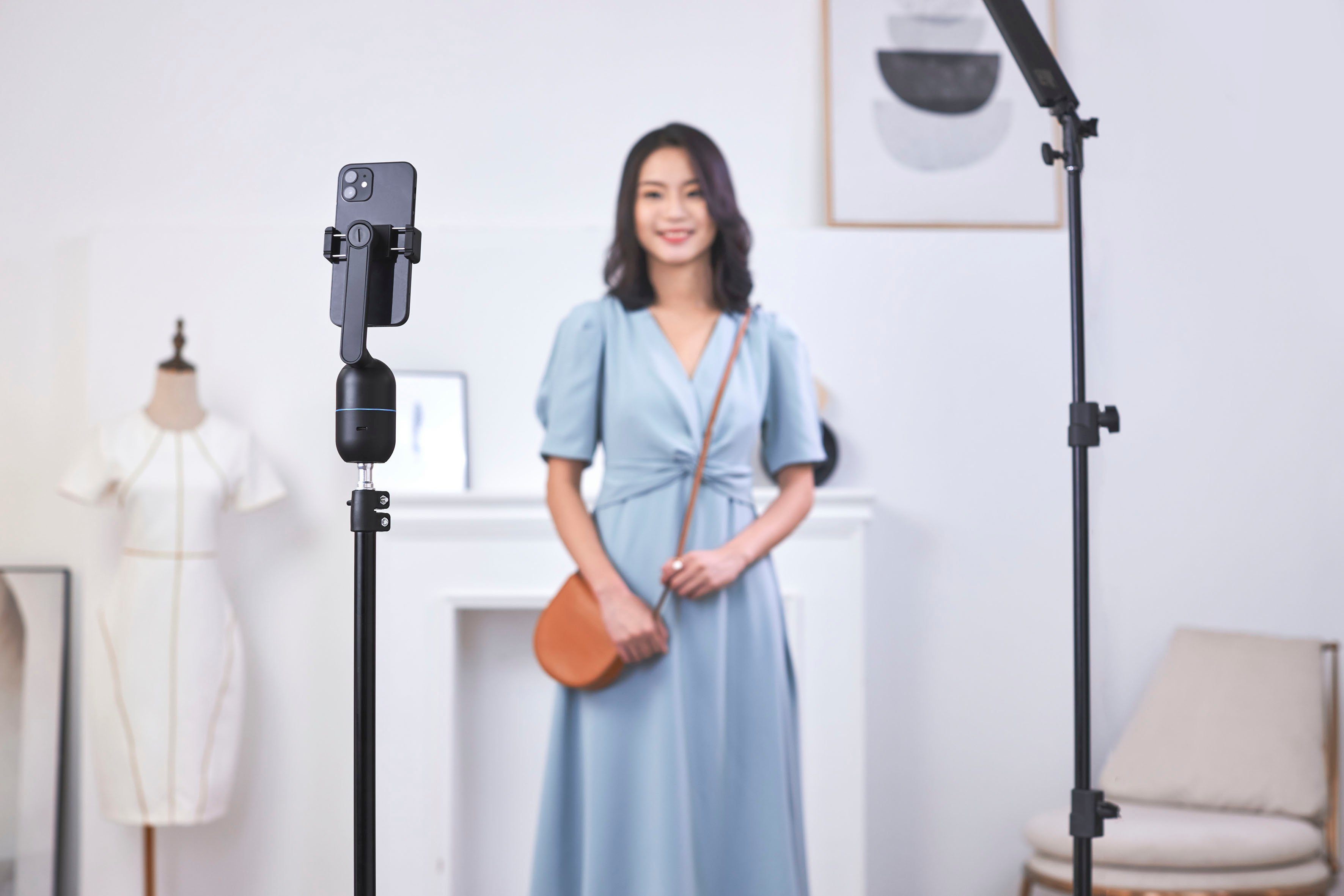 OBSBOT Me Selfiestick
