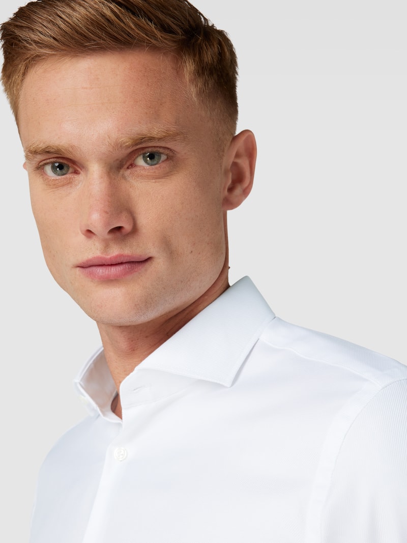 Regular Fit Business-Hemd mit Kentkragen in weiß