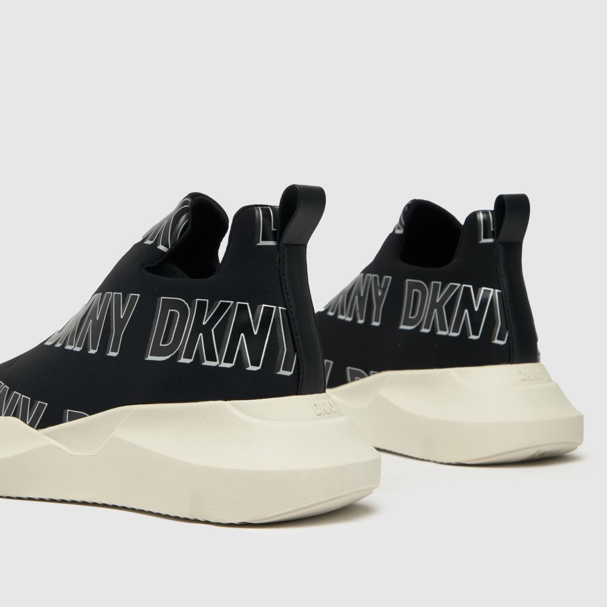 DKNY Ramona sportcipő fekete-fehér színben