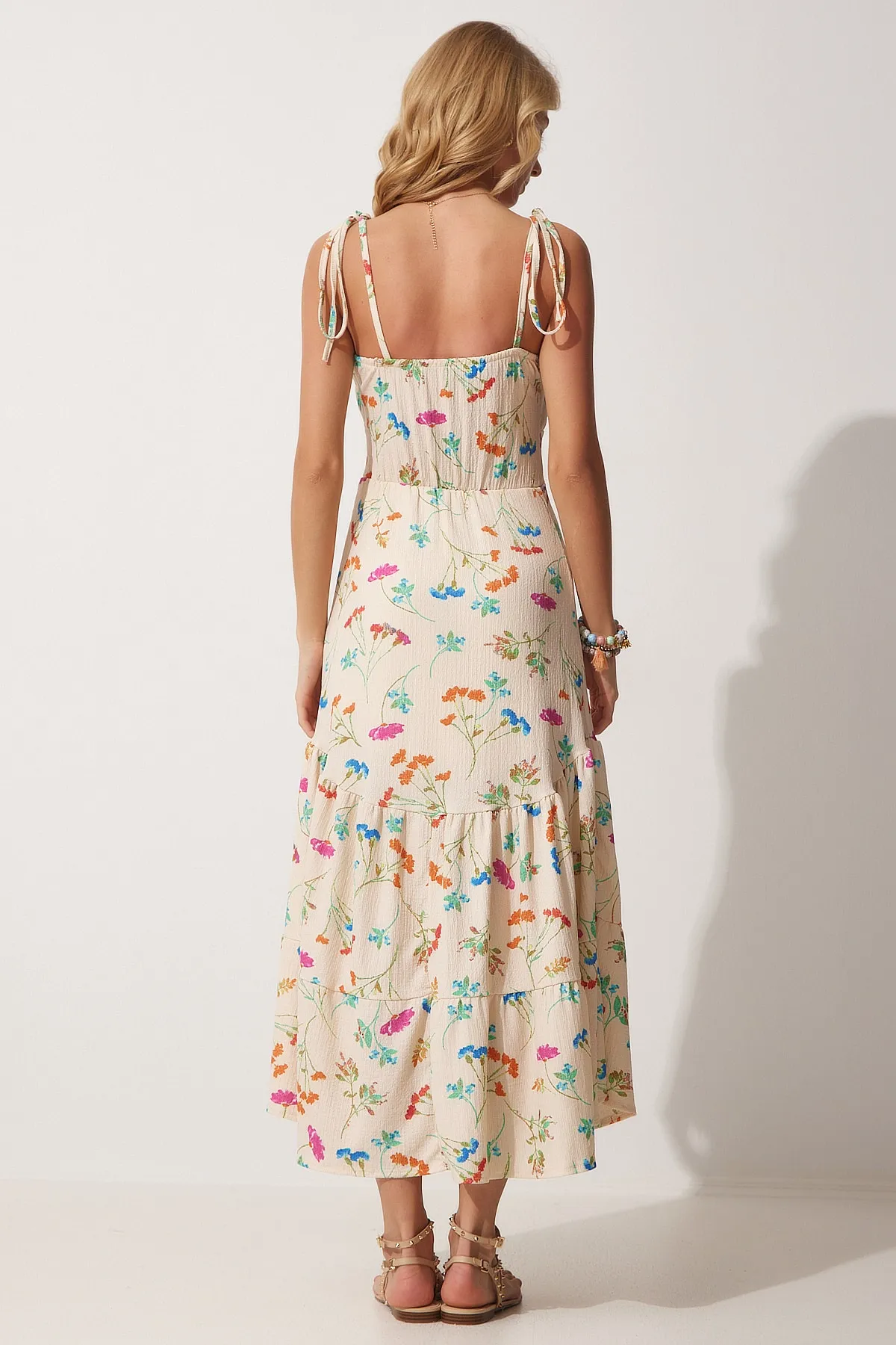 Happiness İstanbul  Damen-Sommer-Strickkleid mit cremefarbenen Trägern und Blumenmuster FF00120