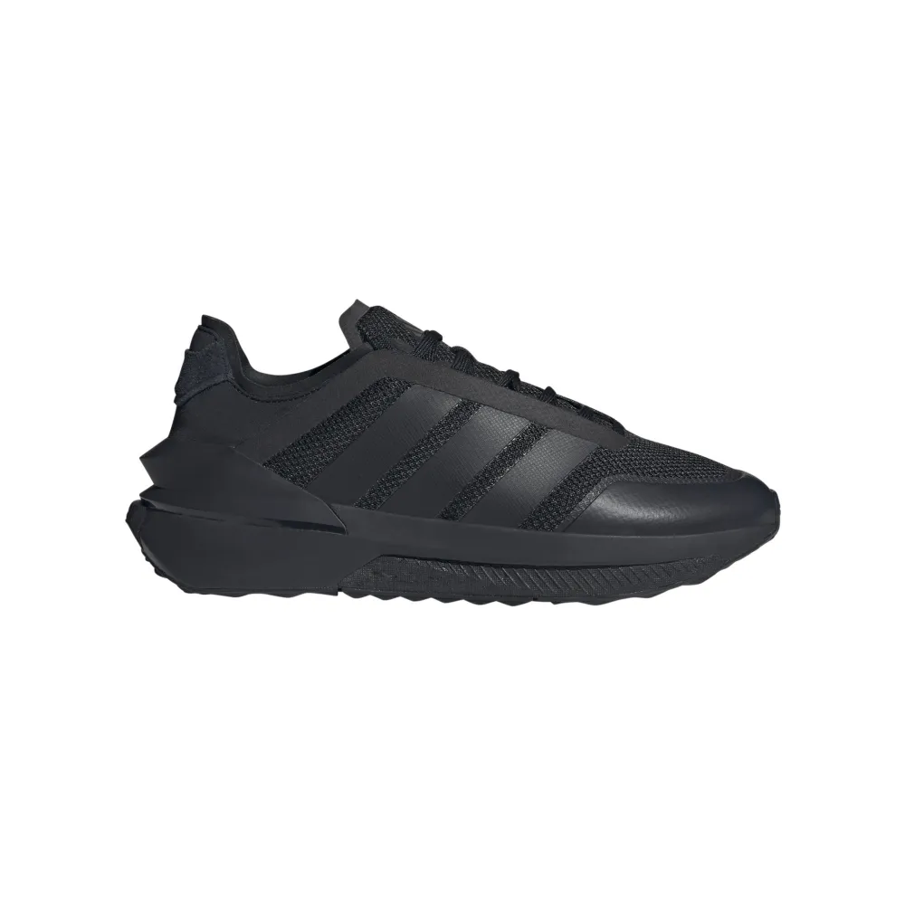 adidas Avryn IE2642 / schwarz