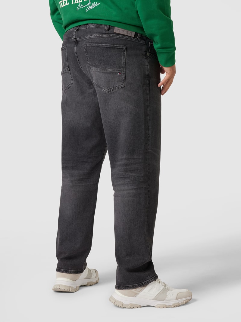 PLUS SIZE Jeans mit Label-Patch Modell 'Madison' in mittelgrau