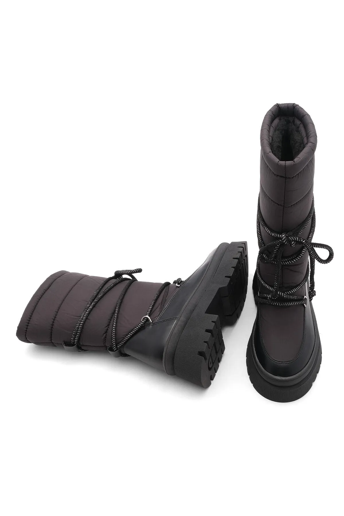 Marjin  Damen-Schneestiefel mit dicker Sohle und Schnürung aus Fell an der Innenseite von Armen schwarz