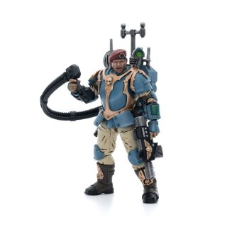 Warhammer 40k Actionfigur 1/18 Astra Militarum Tempestus Scions Command Squad 55th Kappic Eagles Vox Operator 12 cm