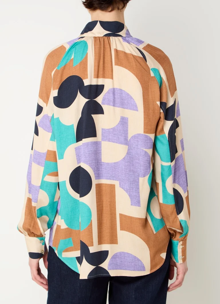 Expresso Blouse with graphic print and bow detail