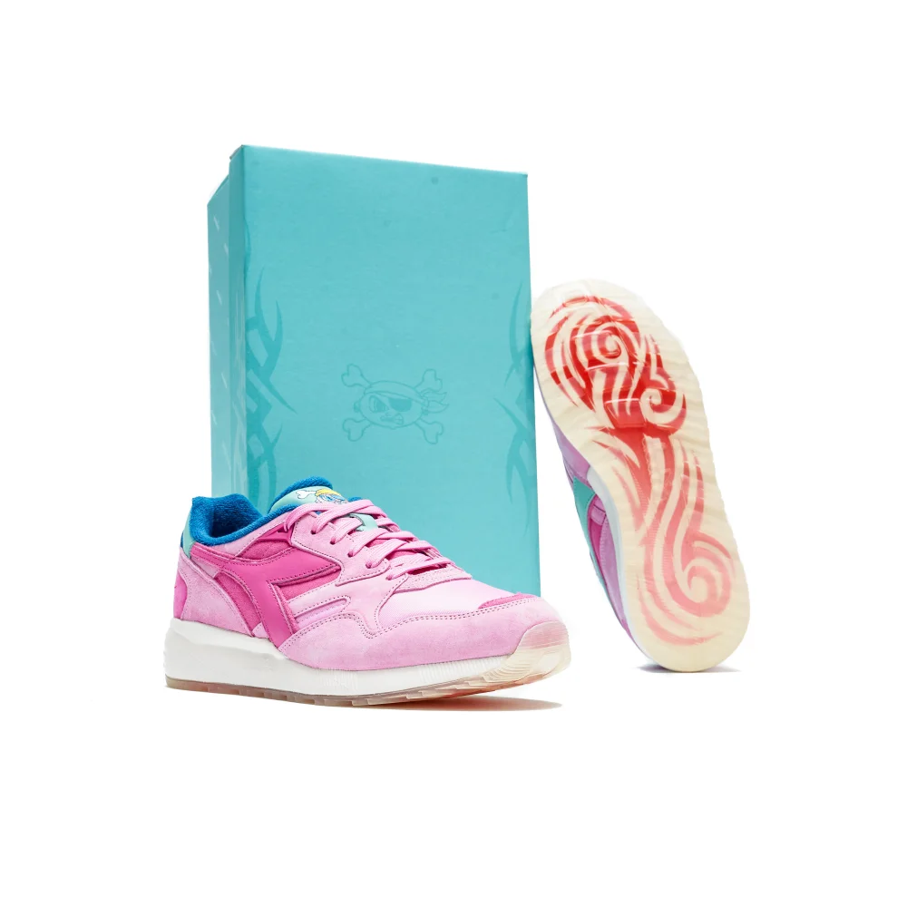 Diadora x iuter Spectrum N9002 Giro Pirati Pack 501.179676.50138 / pink