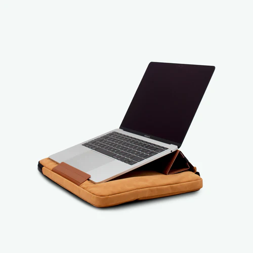 To-Lyon 15/16 inch yellow laptop sleeve