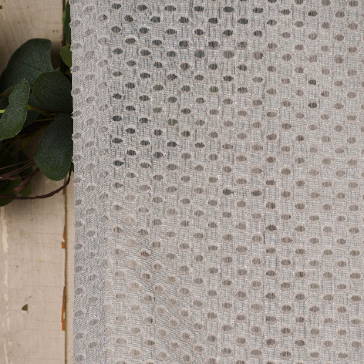 Meterware Rasch Textil Stores Punti Scherli Punkte hellgrau 300cm, stark perforiert, Kunstfaser, überbreit