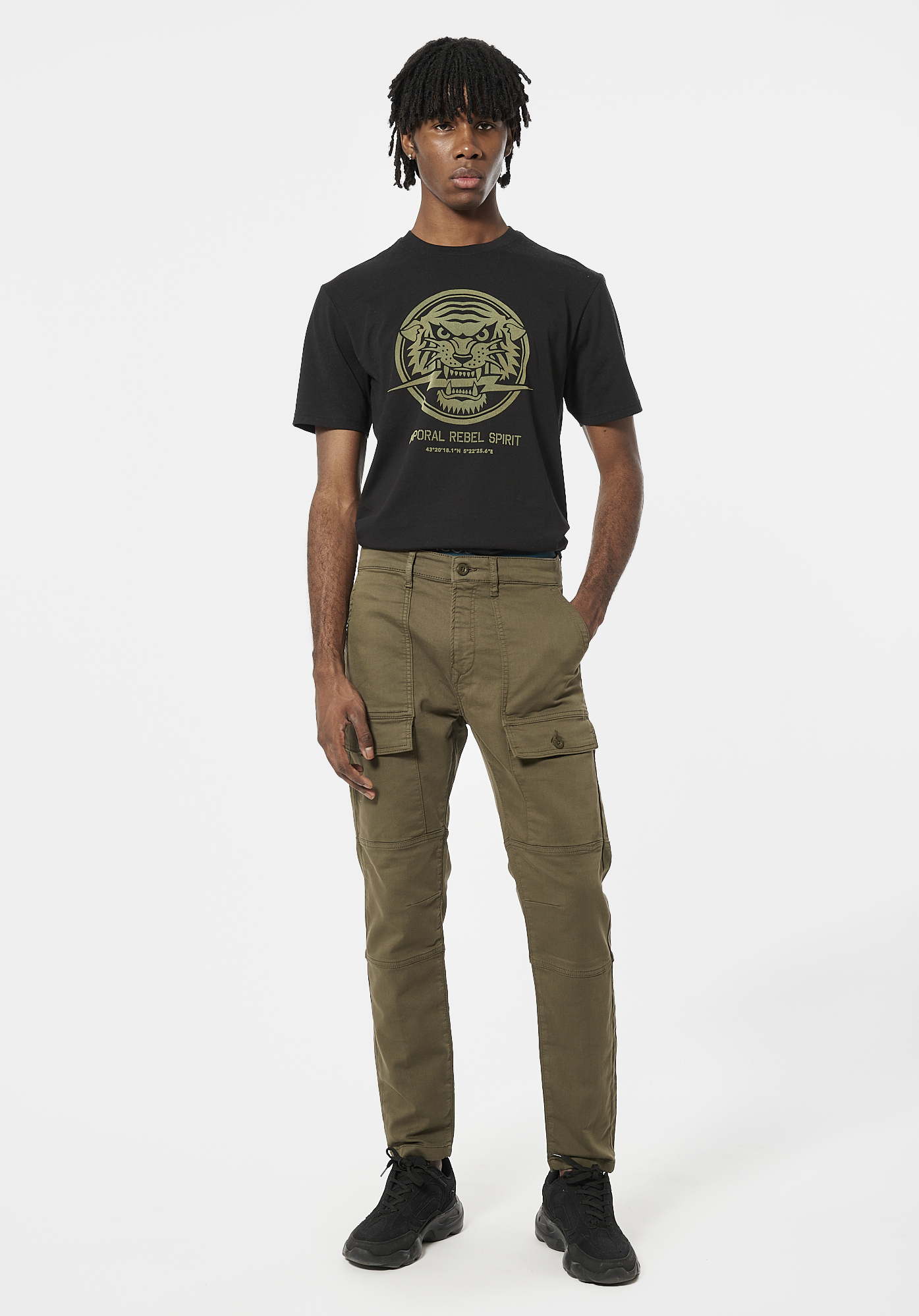ROBY   Jean kaki relaxed cropped Homme