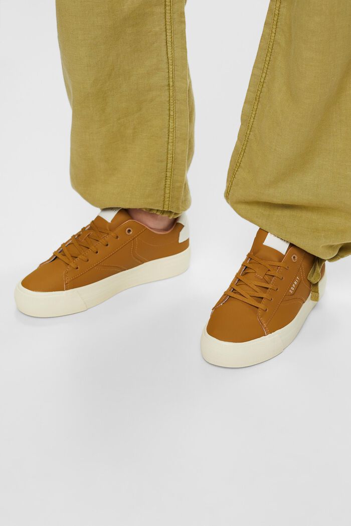 Plateau-Sneakers aus veganem Leder