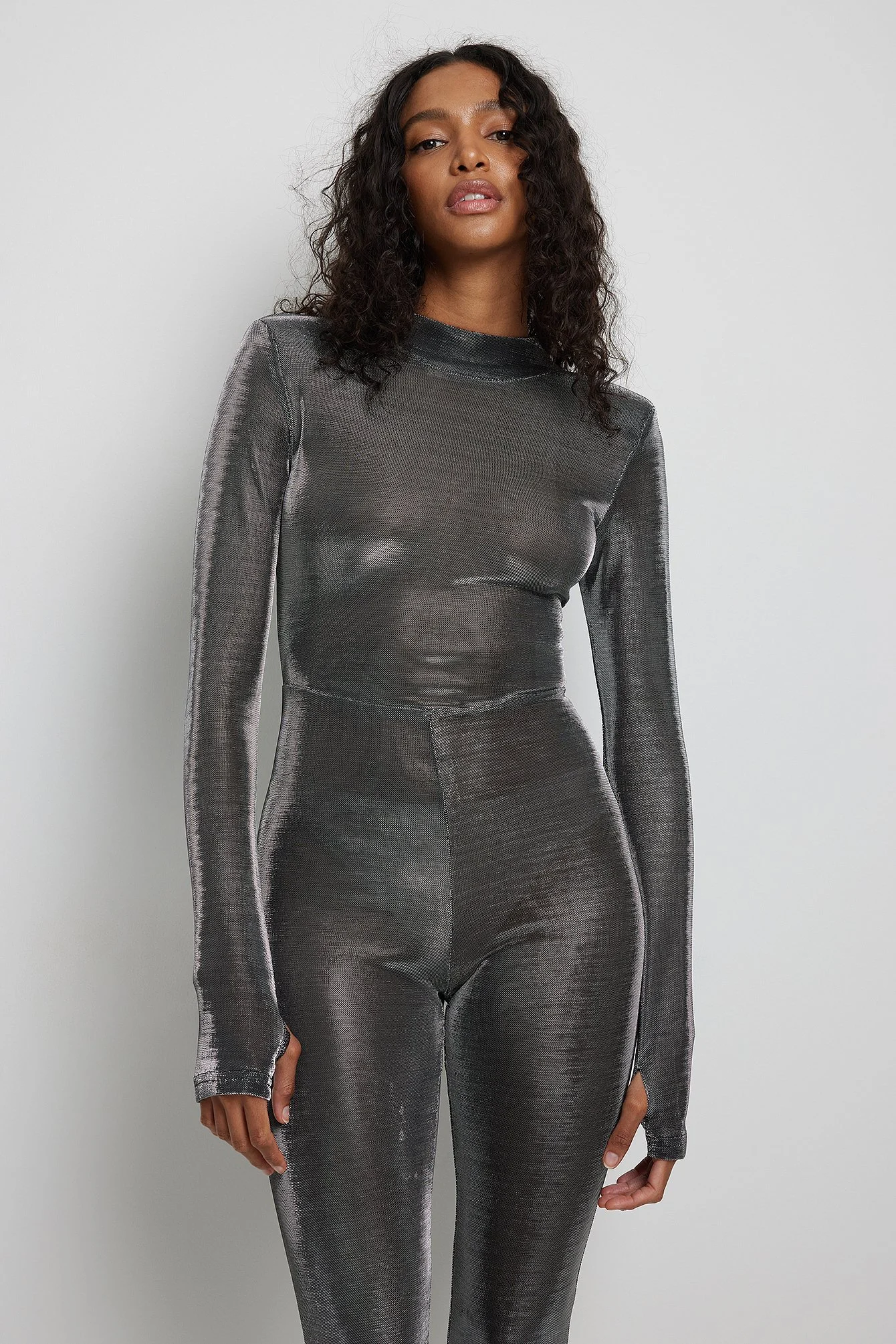 Jumpsuit mit gepolsterten Schultern