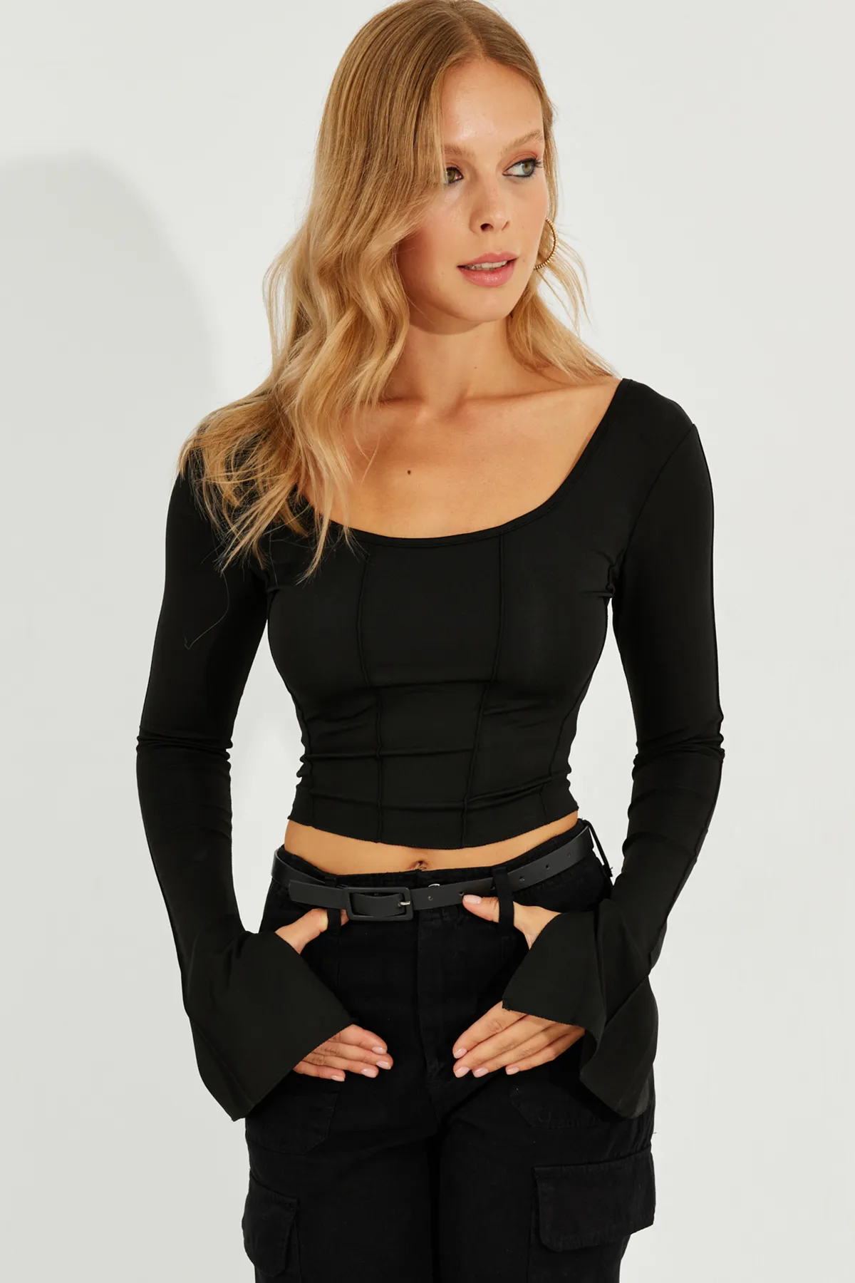Cool & Sexy  Schwarze U-Crop-Bluse vorne hinten für Damen CG302