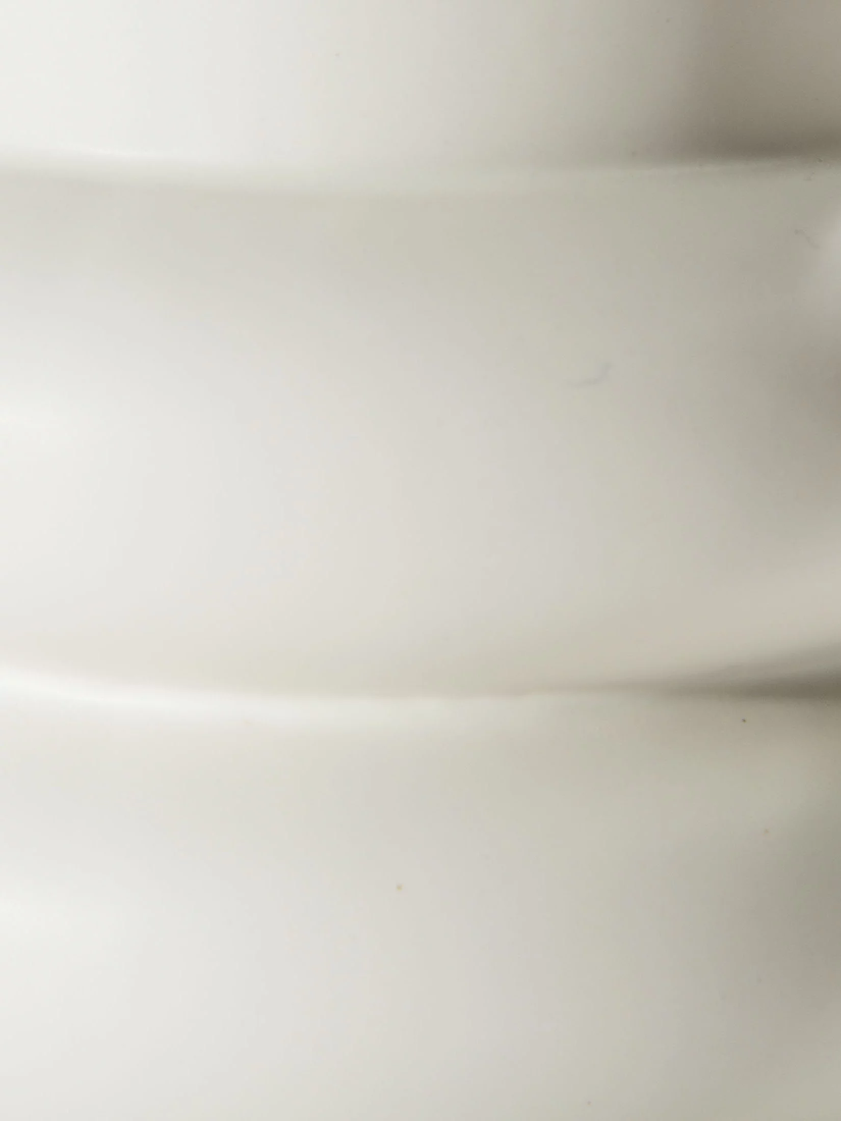 Banda Vase, Creme