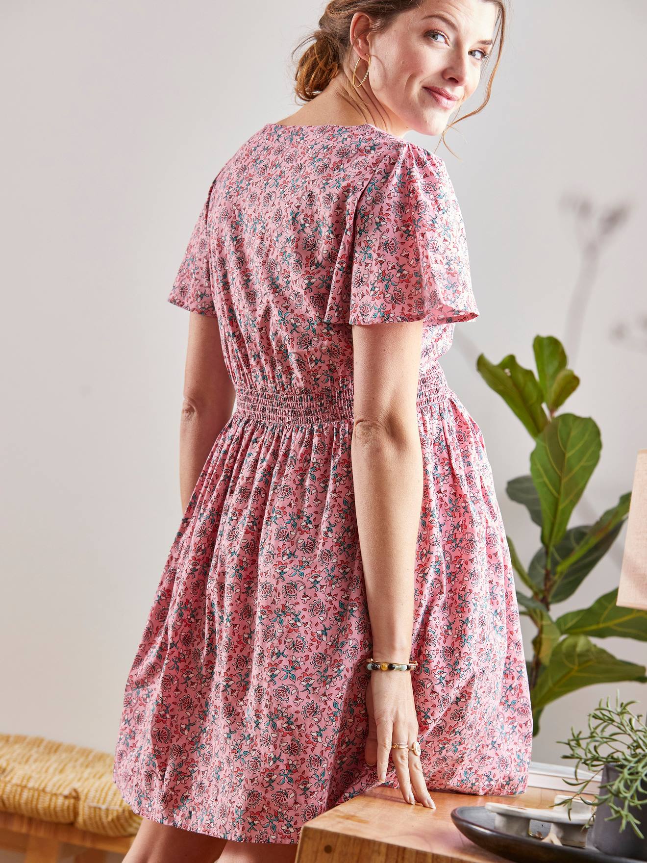 Robe courte en crêpe imprimé grossesse et allaitement blanc imprimé