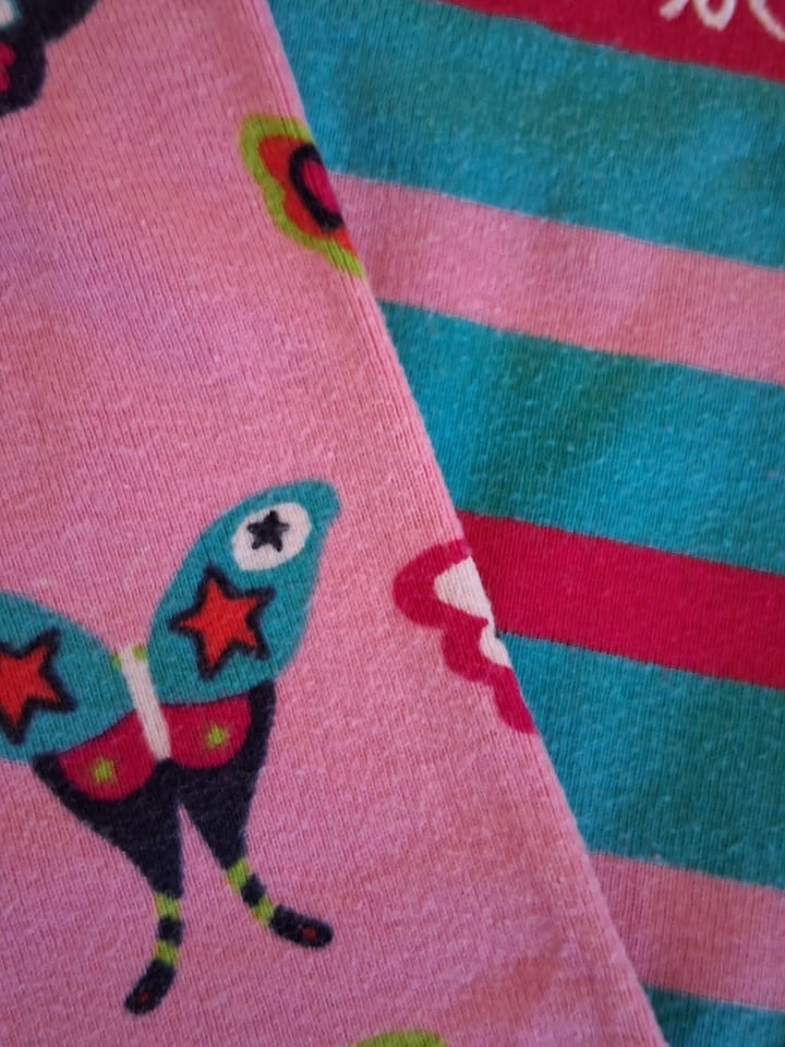 Hatley 🦋 Pyjama ⭐ kurzer Schlafanzug ⭐ Blau Rosa 🦋 Schmetterling 🦋 ...er wurde gerne getragen... Waschspuren vorhanden... sonst noch in einem guten Zustand günstig kaufen 128