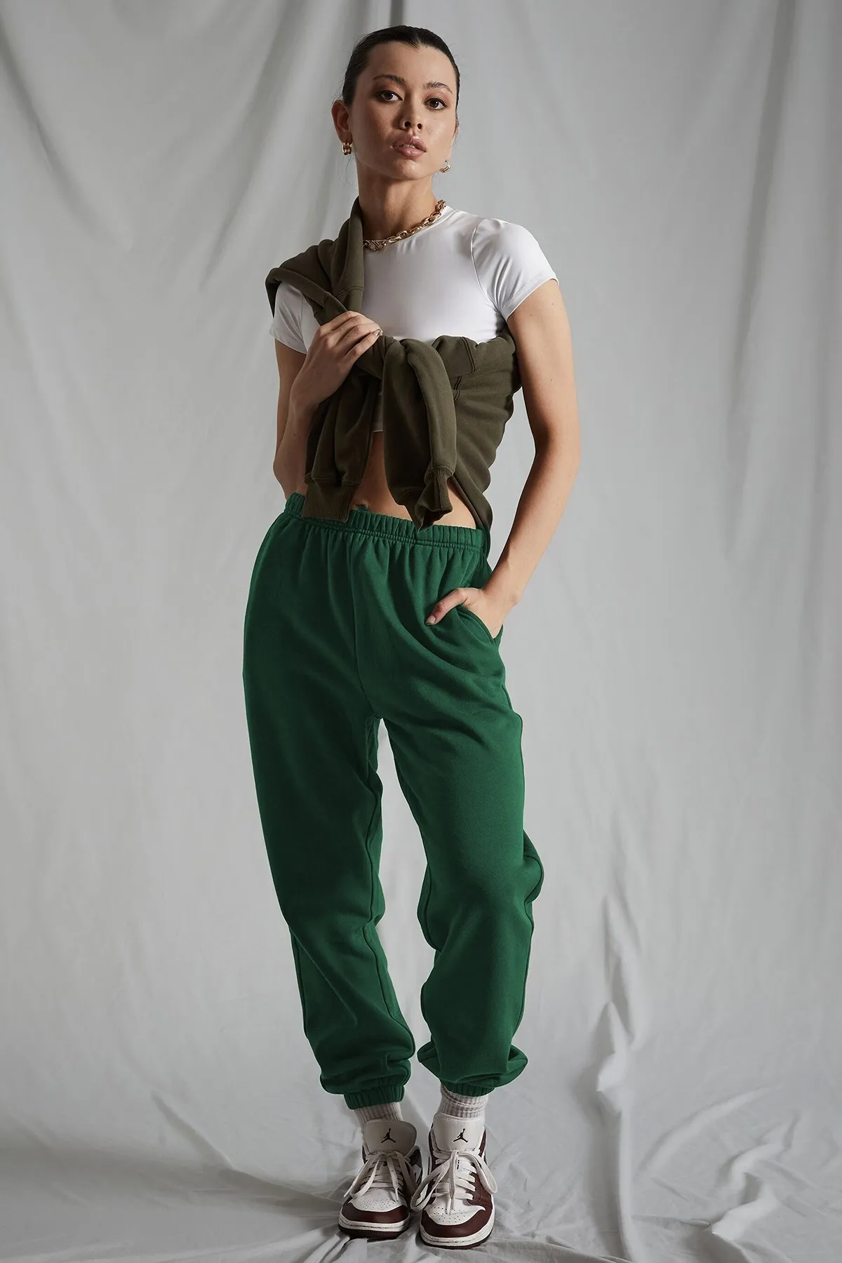 Madmext  Dunkelgrüne Oversize-Jogginghose mit elastischem Bund für Damen Mg1235