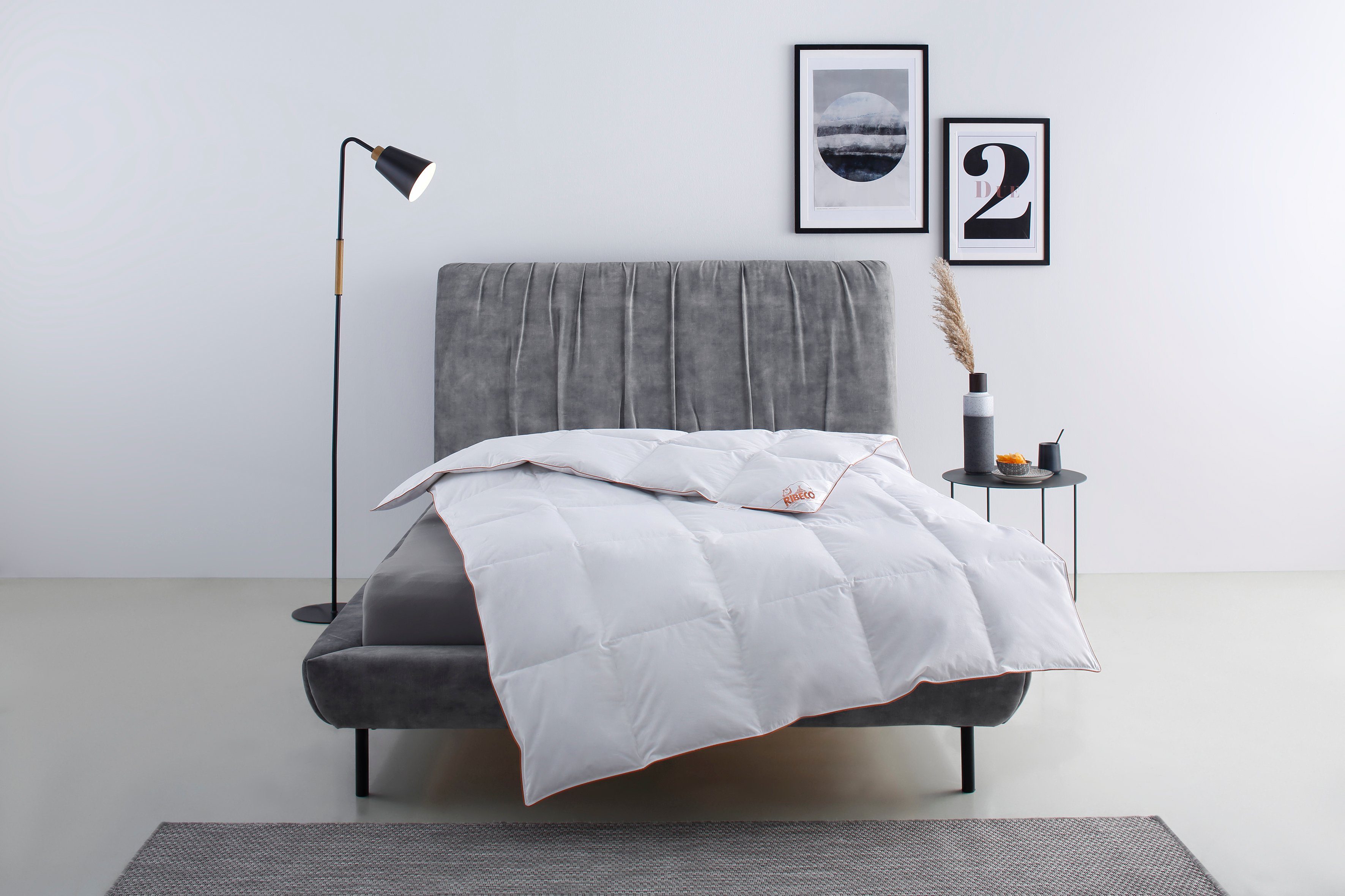 Daunenbettdecke, Richard Bettdecke, 135x200 cm und weitere Größen, Sommer oder Winter, RIBECO, Füllung: 90% Daune & 10% Federn, Bezug: Baumwolle, Seit 105 Jahren überzeugt RIBECO durch Qualität