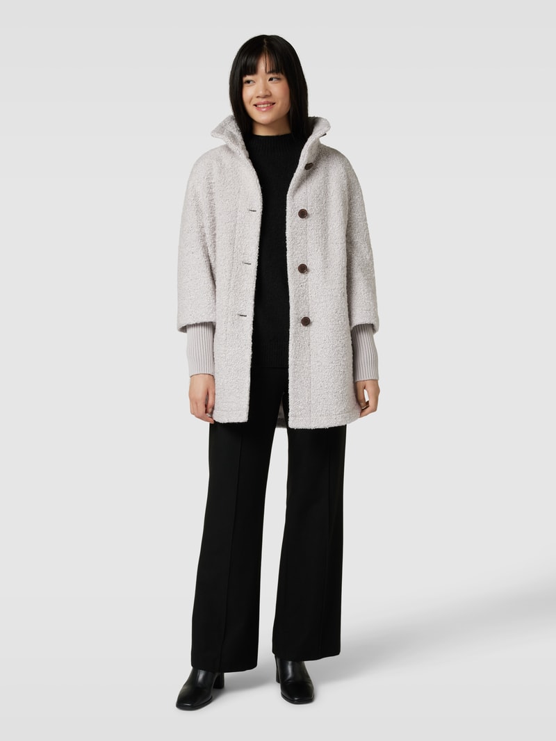 Kurzmantel mit seitlichen Eingrifftaschen in offwhite
