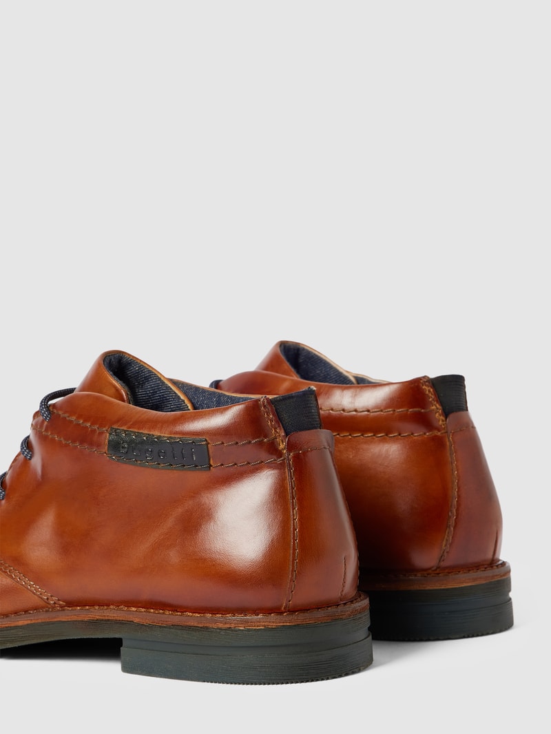 Derby-Schuhe mit Schnürverschluss Modell 'Merlo' in cognac