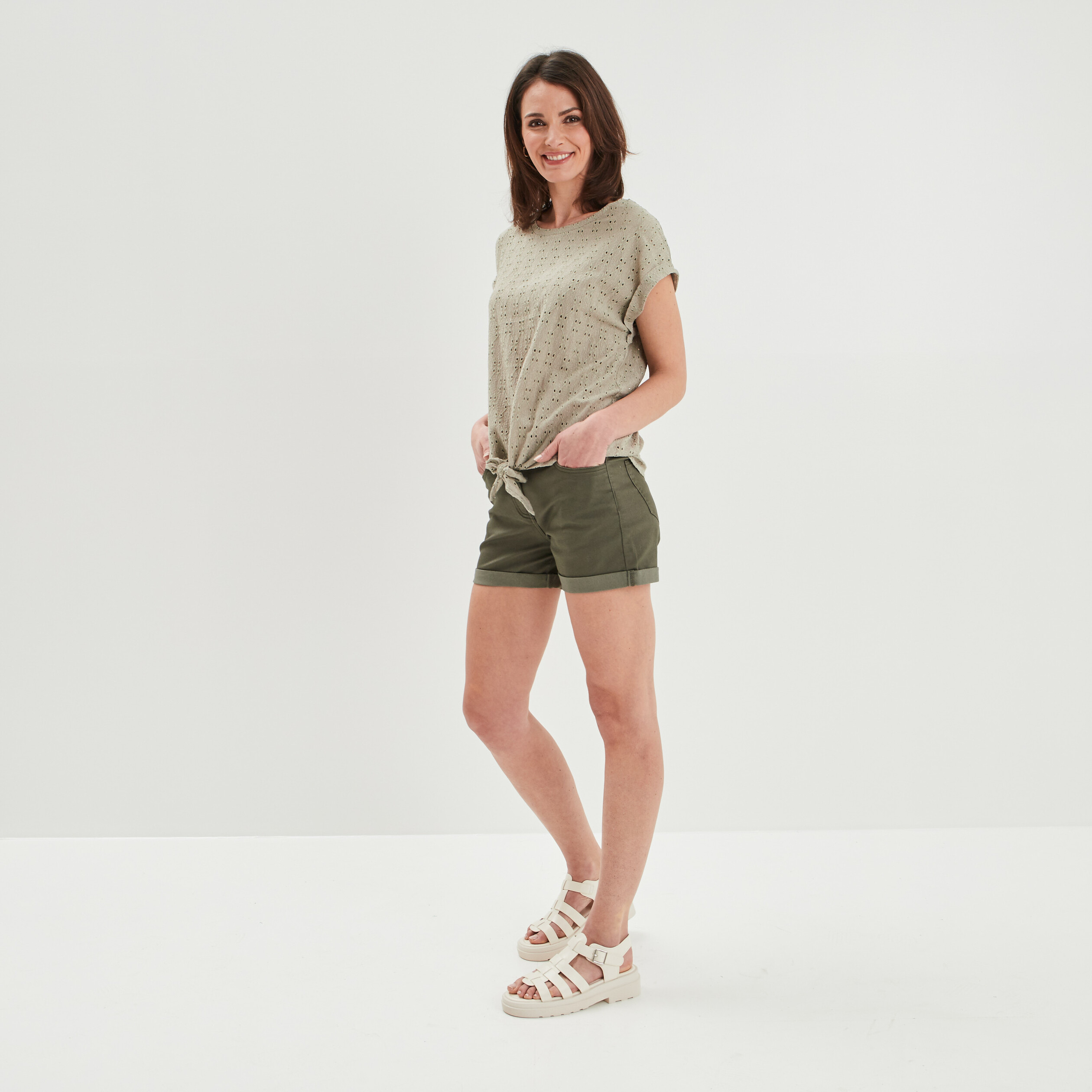 T-shirt manches courtes avec noeud vert kaki femme | La Halle