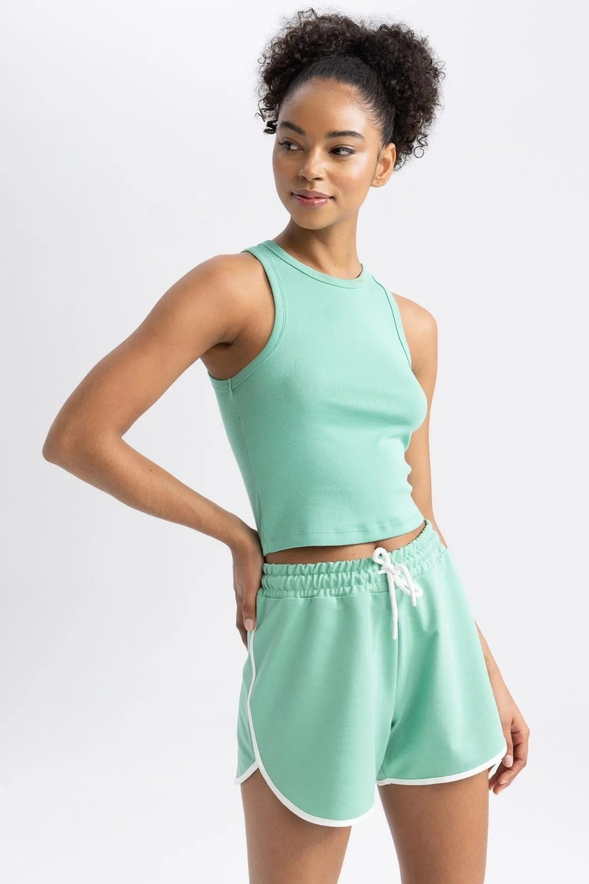 DeFacto  Fit Crop Top Rundhalsausschnitt Rib Sports Athlete B0324ax23hs