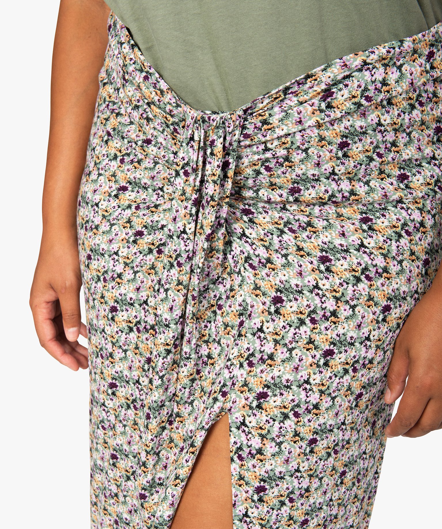 Jupe femme grande taille à motifs fleuris fendue sur l’avant | GEMO