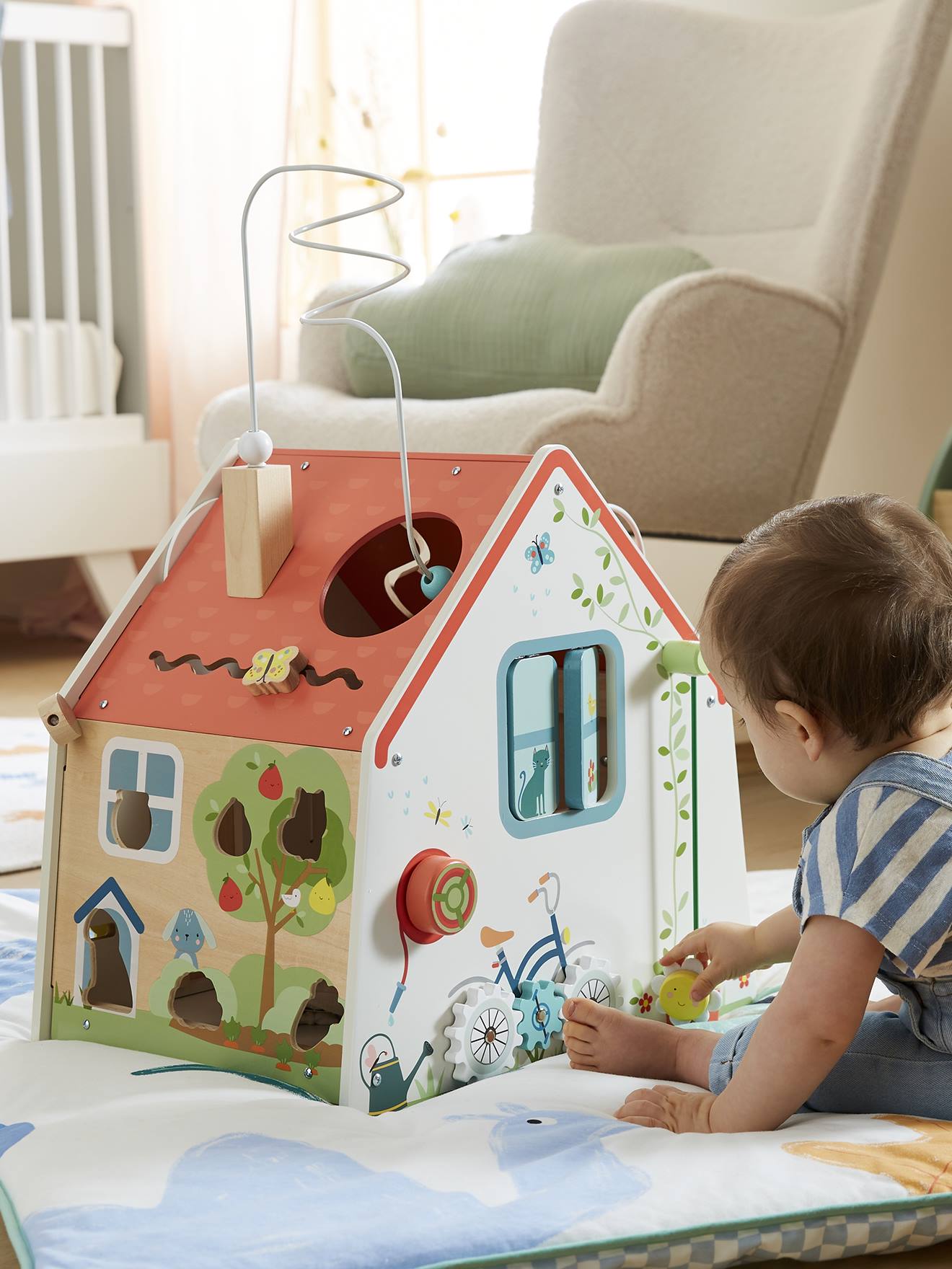 Grande maison d'activités en bois FSC® bois