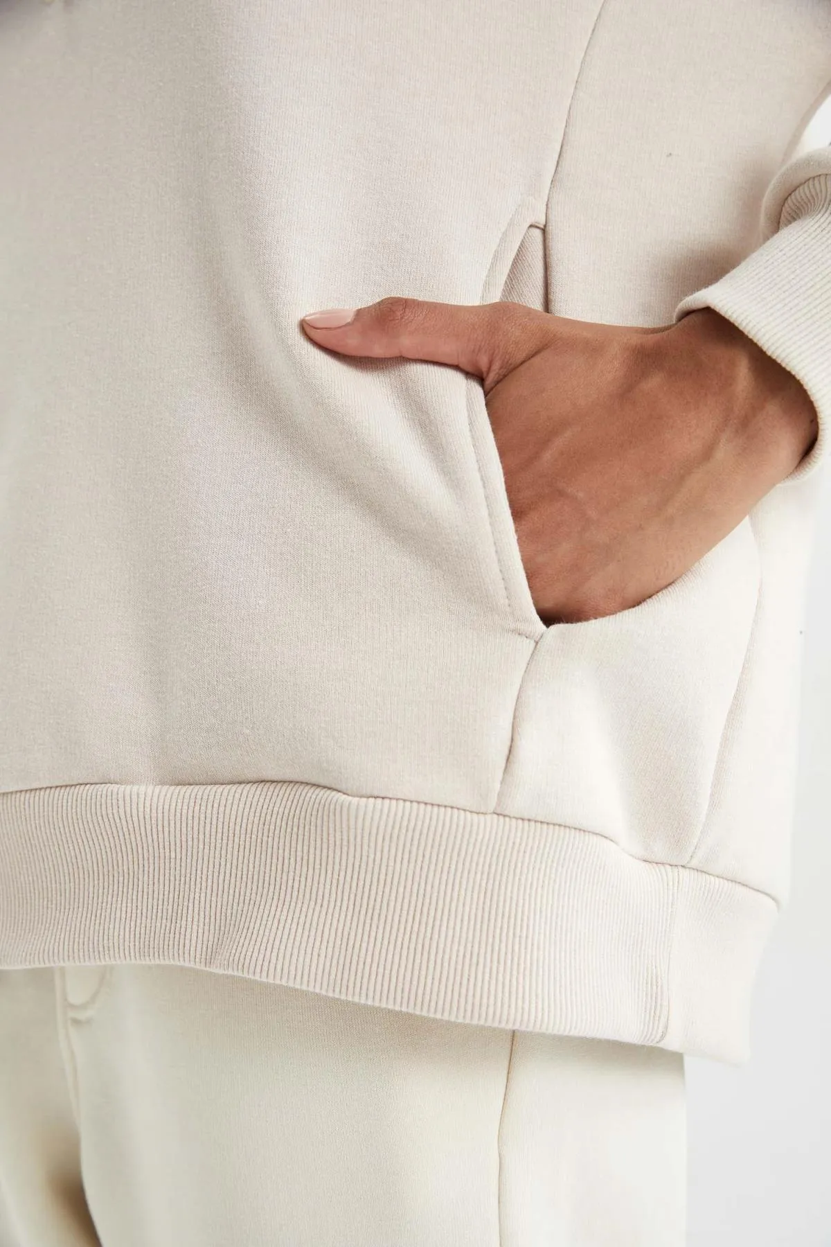 DeFacto  Dickes Sweatshirt mit Kapuze in Übergröße A4445ax23au