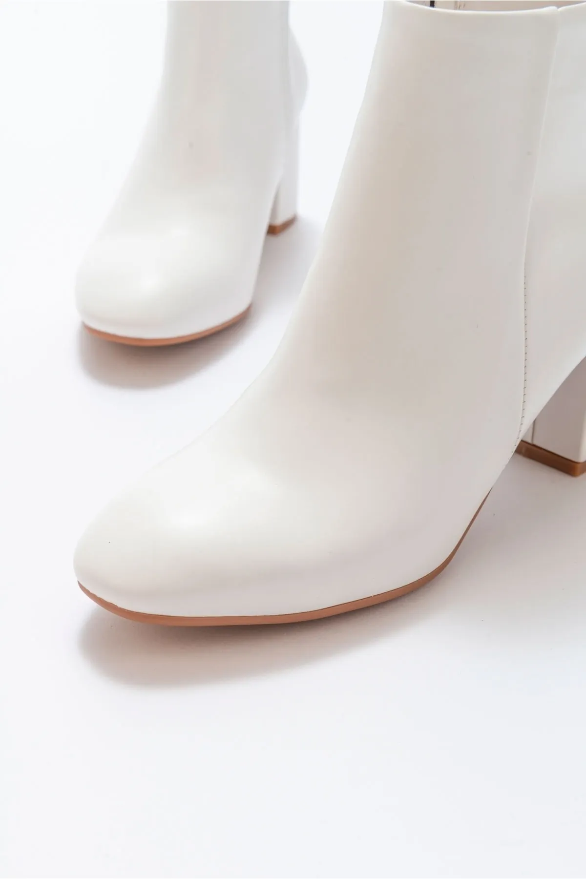 LuviShoes  Alva White Skin Damenstiefel